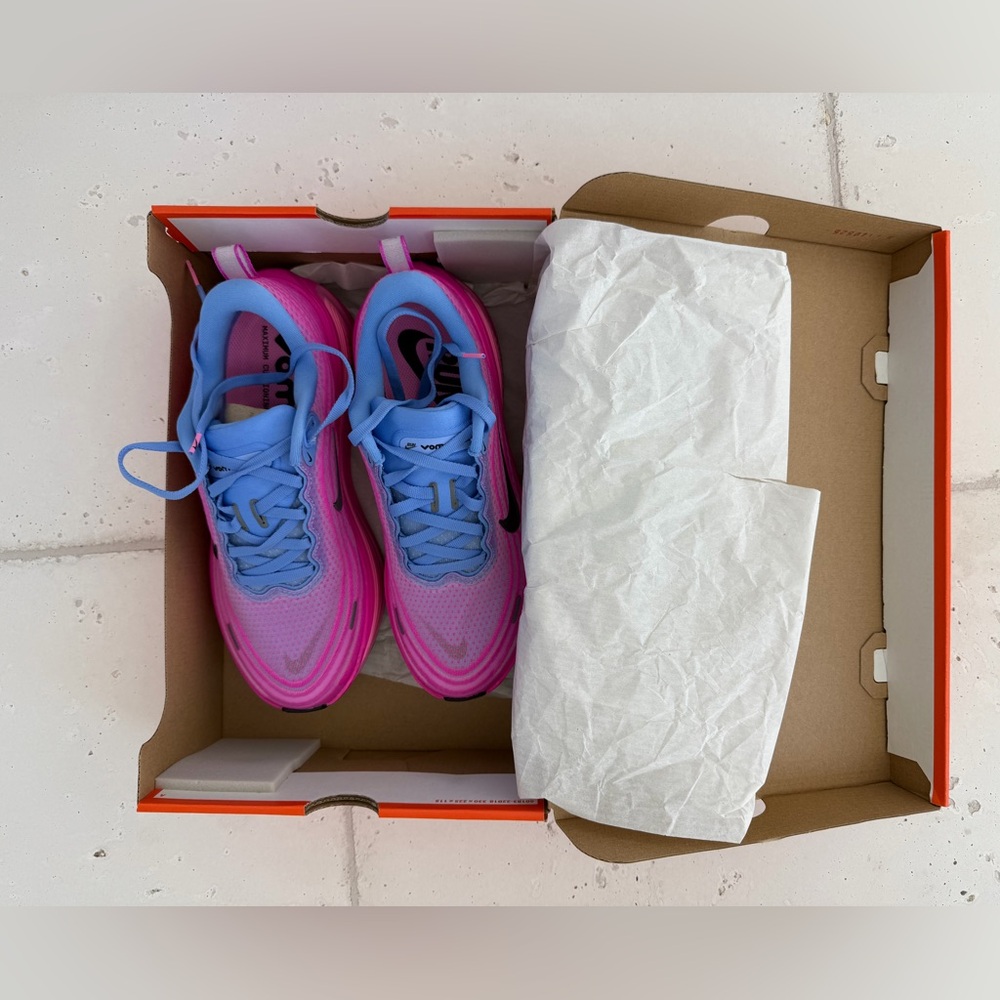 Nike Wmns Vomero Plus 'Royal Pulse Fire Pink' - Picture 3 of 7